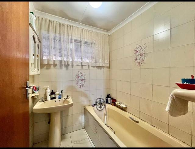 3 BEDROOM HOUSE FOR SALE IN NORTHDALE